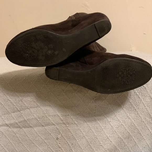 Vince Camuto brown leather suede wedge boots - Picture 5 of 11